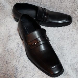 Men's dress shoes